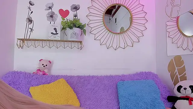 Snapshot of Ariadna_Evangeline chatting on October 14, 6:03 am Ariadna Evangeline online show from October 14, 6:03 am