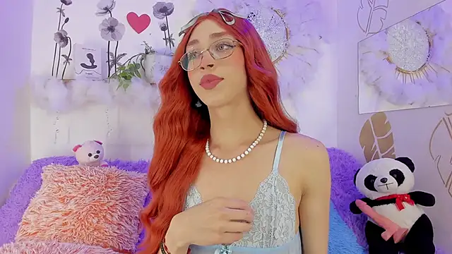 Snapshot of Ariadna_Evangeline chatting on December 5, 6:11 am Ariadna Evangeline online show from December 5, 6:11 am