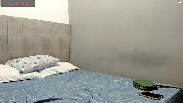 Snapshot of briyinabloom_ chatting on September 11, 6:08 pm briyinabloom  online show from September 11, 6:08 pm