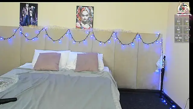 Snapshot of MuscleXXXBarbie chatting on December 29, 6:14 am MuscleXXXBarbie online show from December 29, 6:14 am