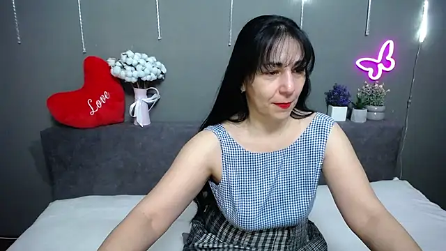 LiluGrants online show from February 20, 7:14 pm