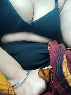 Snapshot of Shana-12 chatting on December 16, 7:00 pm Shana-12 online show from December 16, 7:00 pm