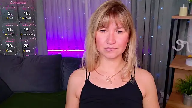 MilaBott online show from March 18, 6:04 pm