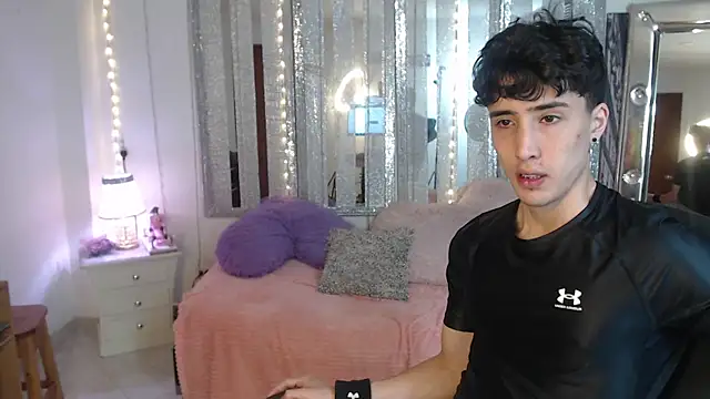 Snapshot of gojo_satoru_18 chatting on January 18, 3:27 pm gojo satoru 18 online show from January 18, 3:27 pm