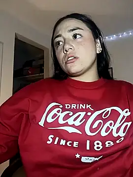 Snapshot of helena_smith chatting on December 6, 11:22 am helena smith online show from December 6, 11:22 am