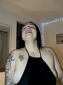 Snapshot of helena_smith chatting on December 21, 3:14 am helena smith online show from December 21, 3:14 am