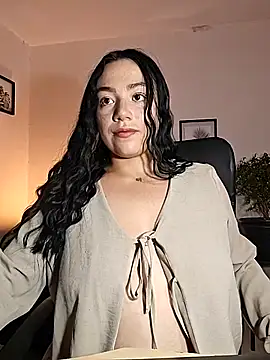 Snapshot of helena_smith chatting on November 10, 3:38 am helena smith online show from November 10, 3:38 am