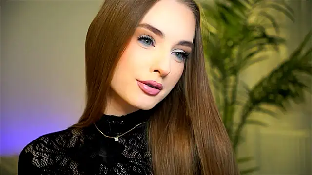 petitegonwiild online show from December 20, 11:01 pm