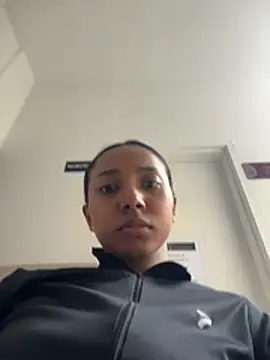Snapshot of GabrielaLugo chatting on June 18, 6:12 pm GabrielaLugo online show from June 18, 6:12 pm
