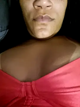 Snapshot of viannaiasmim chatting on October 29, 10:28 am viannaiasmim online show from October 29, 10:28 am