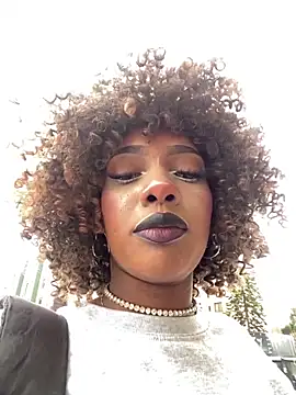 TIFFANYYSTAR online show from February 20, 1:19 pm