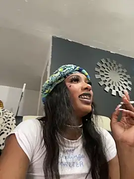 TIFFANYYSTAR online show from November 10, 2:49 pm