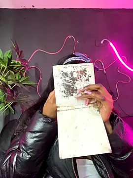 TIFFANYYSTAR online show from November 19, 3:34 pm