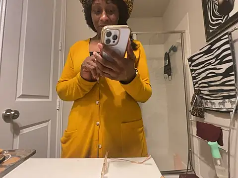 wynterheat online show from June 13, 1:53 pm