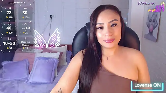 Snapshot of Paulina_627 chatting on May 13, 5:43 pm Paulina 627 online show from May 13, 5:43 pm