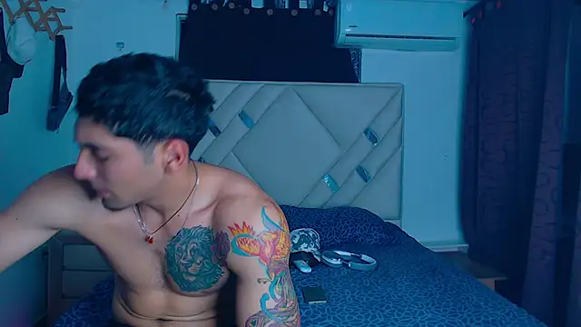 Rich boy01 online show from February 6, 3:06 am