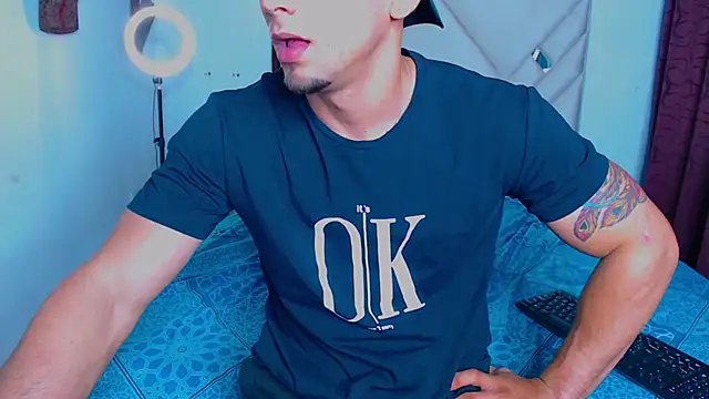 Rich boy01 online show from March 5, 12:44 pm