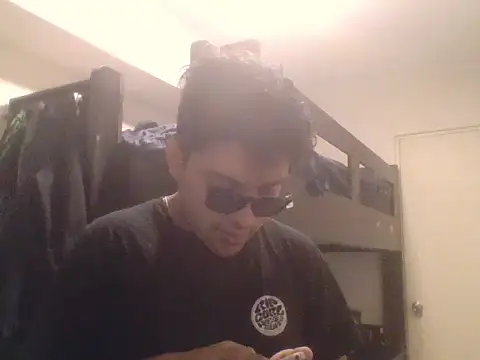 Snapshot of mateomalp675_90 chatting on April 2, 12:47 pm mateomalp675 90 online show from April 2, 12:47 pm