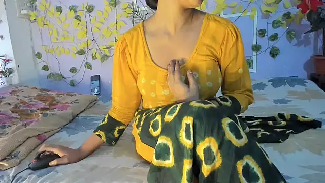 aarjulove online show from May 3, 12:11 pm