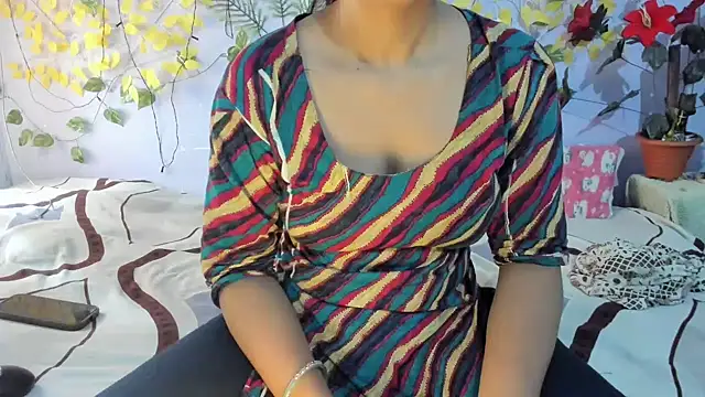 aarjulove online show from June 27, 6:07 am