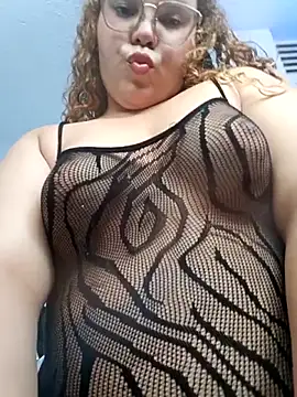 Snapshot of Emma-evans chatting on October 4, 2:04 pm Emma-evans online show from October 4, 2:04 pm