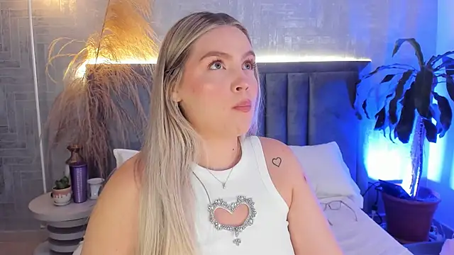 GaiaBaker online show from December 18, 1:39 pm