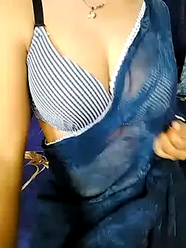 Snapshot of hot_Oliviaa chatting on December 27, 12:01 pm hot Oliviaa online show from December 27, 12:01 pm