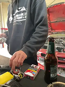 Snapshot of donnuozfutura chatting on February 28, 10:30 am donnuozfutura online show from February 28, 10:30 am