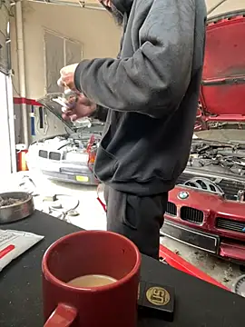 Snapshot of donnuozfutura chatting on March 7, 10:35 am donnuozfutura online show from March 7, 10:35 am