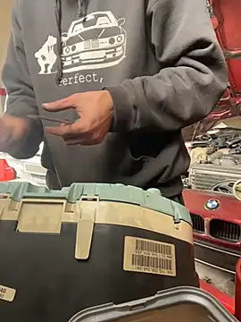 Snapshot of donnuozfutura chatting on March 17, 2:01 pm donnuozfutura online show from March 17, 2:01 pm