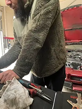 Snapshot of donnuozfutura chatting on March 20, 11:27 am donnuozfutura online show from March 20, 11:27 am