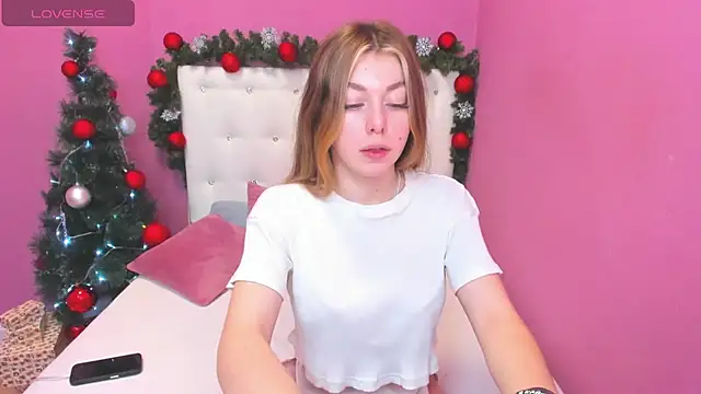 MollyMeltorr online show from December 21, 4:19 am