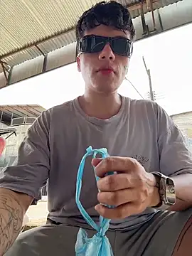 Logan smith1 online show from November 10, 4:17 pm