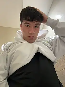 Logan smith1 online show from November 27, 8:00 pm