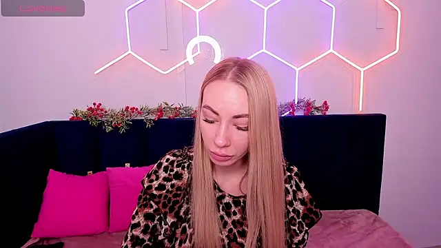 Diana Garrett online show from January 12, 8:57 am