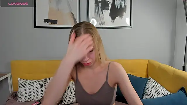 Diana Garrett online show from January 14, 1:55 am