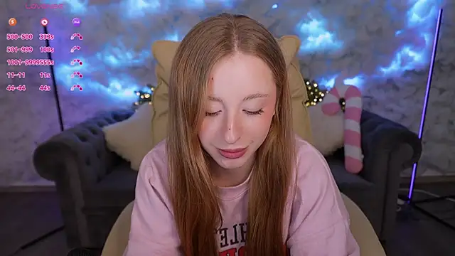 Snapshot of SilverrMoon chatting on February 4, 11:16 pm SilverrMoon online show from February 4, 11:16 pm