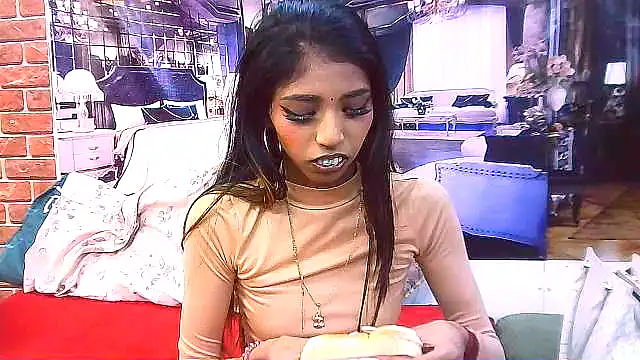 IndianSexySlender online show from December 3, 5:15 am