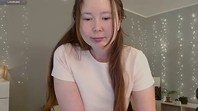 nextdoorbabygirl online show from March 17, 8:19 pm