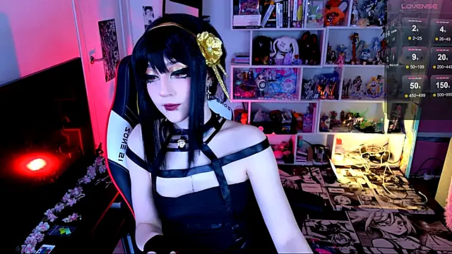 Aki  Ra online show from May 22, 7:08 pm