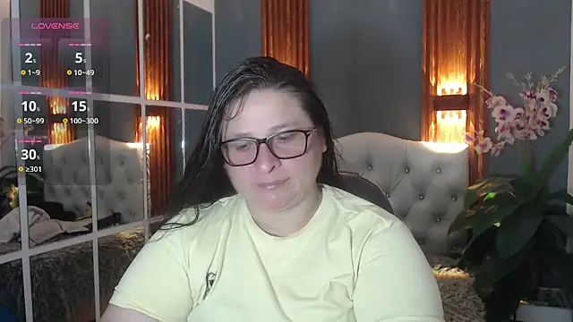 katty femdom online show from April 28, 11:26 am