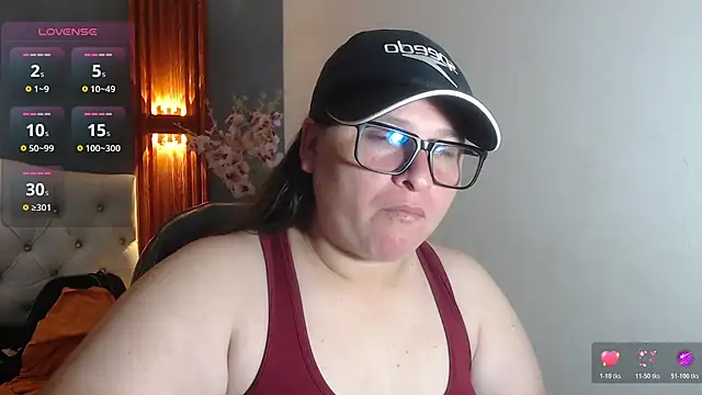 Snapshot of katty_femdom chatting on May 15, 11:50 am katty femdom online show from May 15, 11:50 am