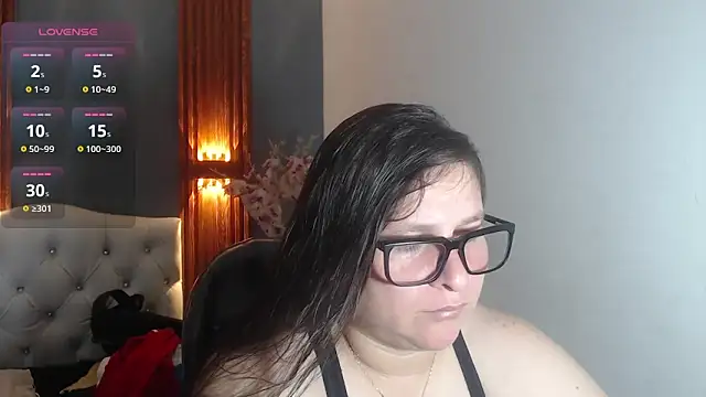 Snapshot of katty_femdom chatting on May 19, 12:33 pm katty femdom online show from May 19, 12:33 pm