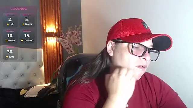 Snapshot of katty_femdom chatting on May 20, 12:22 pm katty femdom online show from May 20, 12:22 pm
