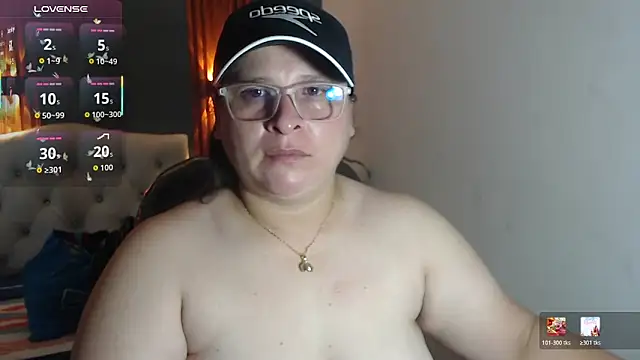 Snapshot of katty_femdom chatting on June 12, 9:08 am katty femdom online show from June 12, 9:08 am