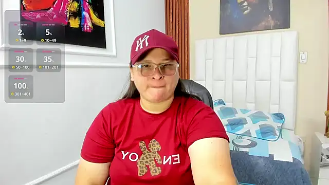 Snapshot of katty_femdom chatting on July 5, 11:50 am katty femdom online show from July 5, 11:50 am