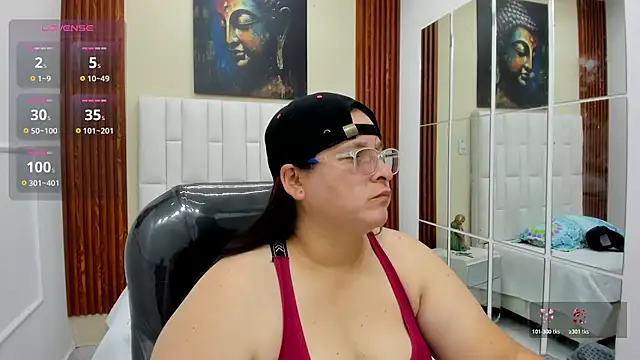 Snapshot of katty_femdom chatting on July 12, 5:04 pm katty femdom online show from July 12, 5:04 pm