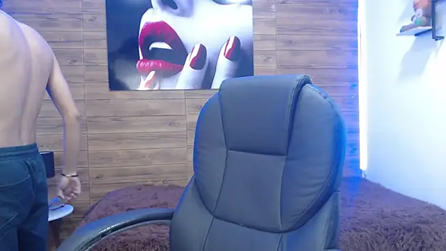 Snapshot of jhoellx chatting on March 21, 12:50 pm jhoellx online show from March 21, 12:50 pm