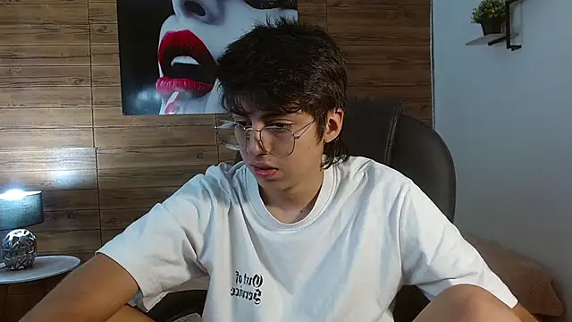 Snapshot of jhoellx chatting on November 25, 7:58 pm jhoellx online show from November 25, 7:58 pm