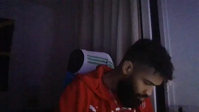 Snapshot of metissex chatting on March 14, 12:28 am metissex online show from March 14, 12:28 am